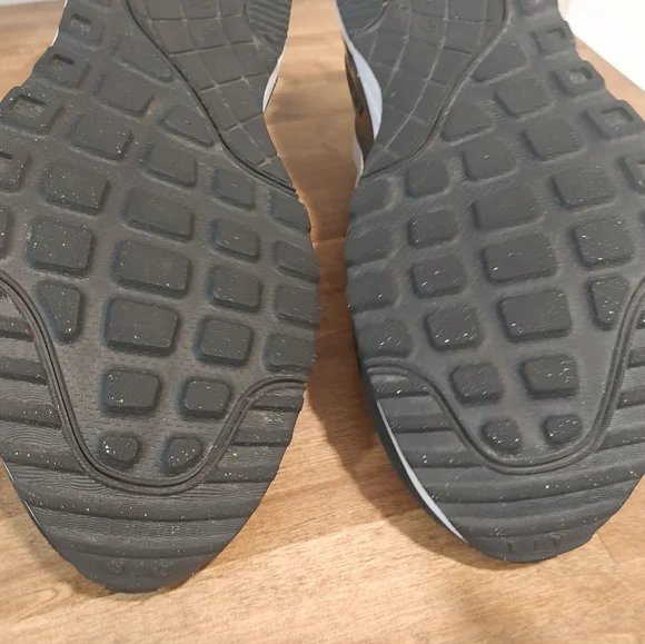 Nike Air Max Systm Men's Size 13 Like New Condition - Picture 13 of 15